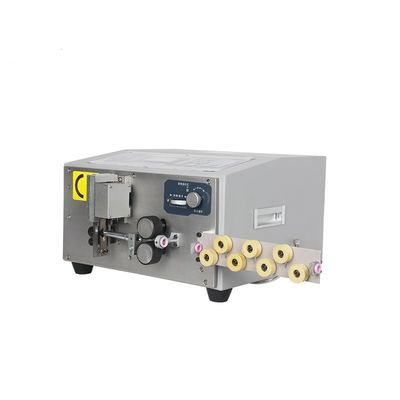 ISO9001 Elektryczna maszyna do ściągania izolacji Automatyczna 50Hz stosuje się do 6sqmm